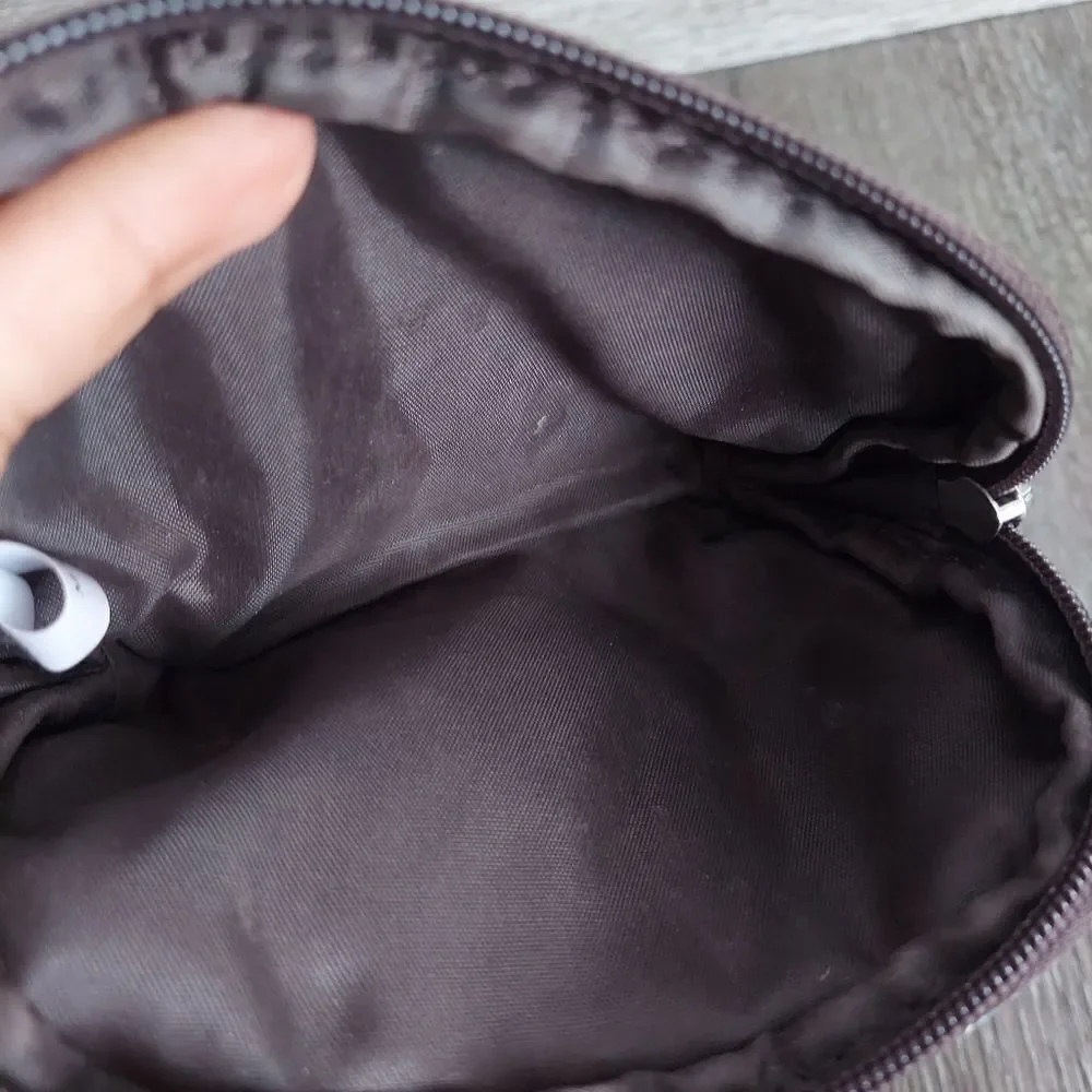 Bueno Cosmetic Bags 4